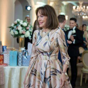 elegancka kobieta 50 lat