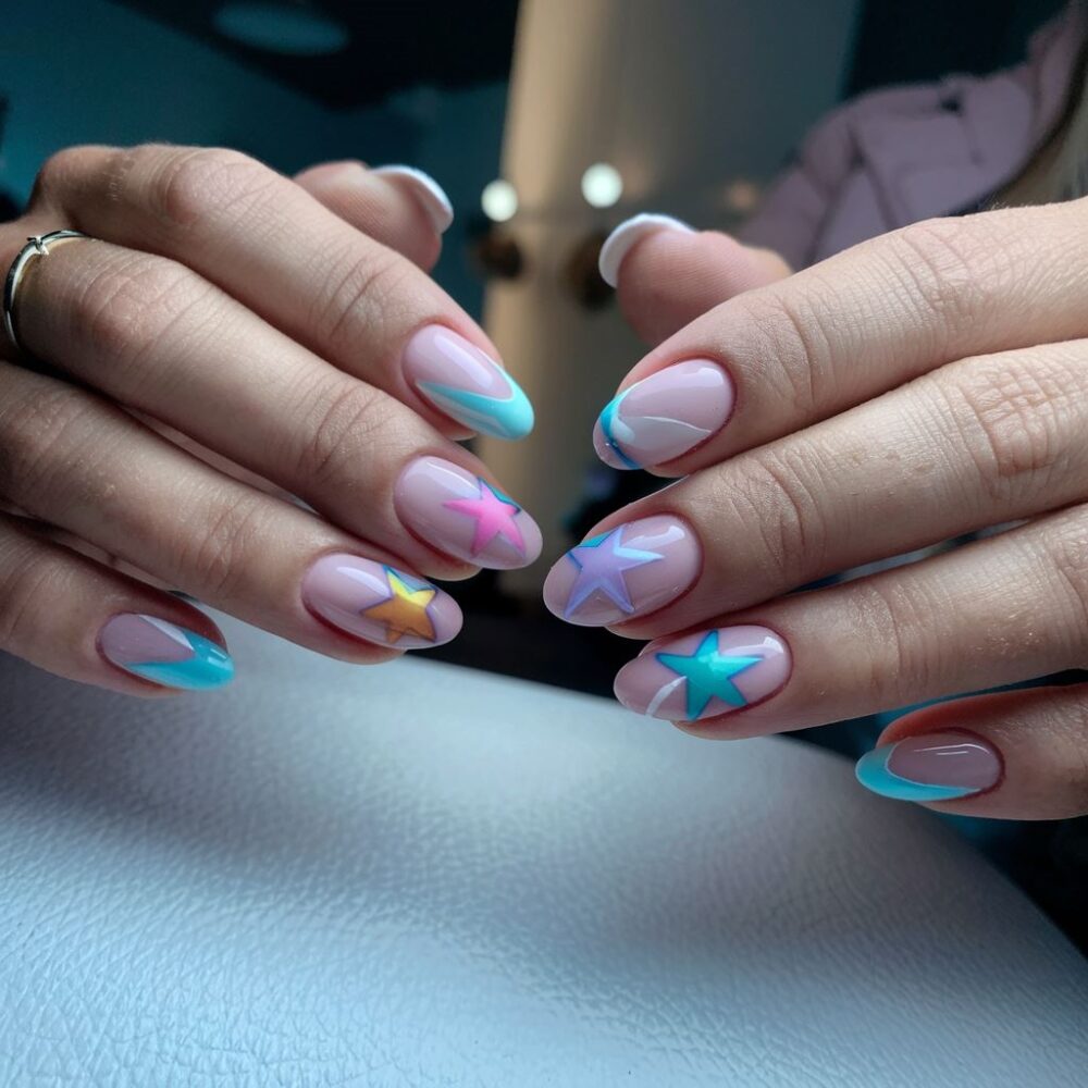 gwiazdki na paznokciach