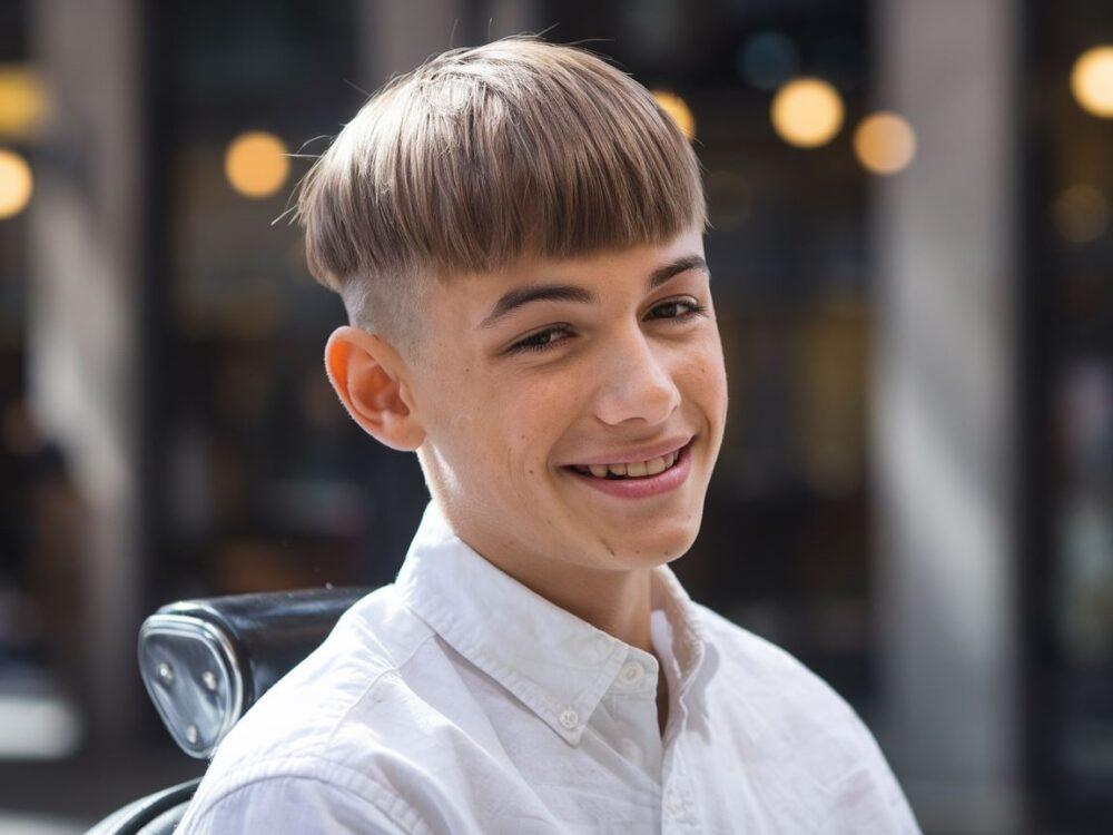 modne cięcia dla nastolatków